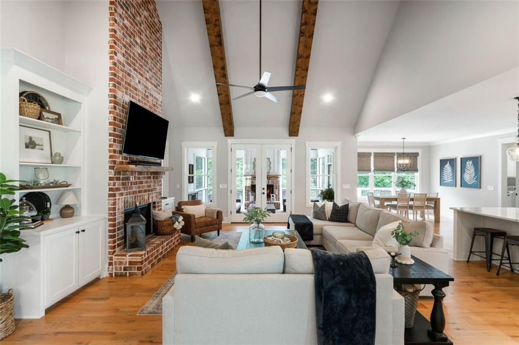 2101 THOMAS Road