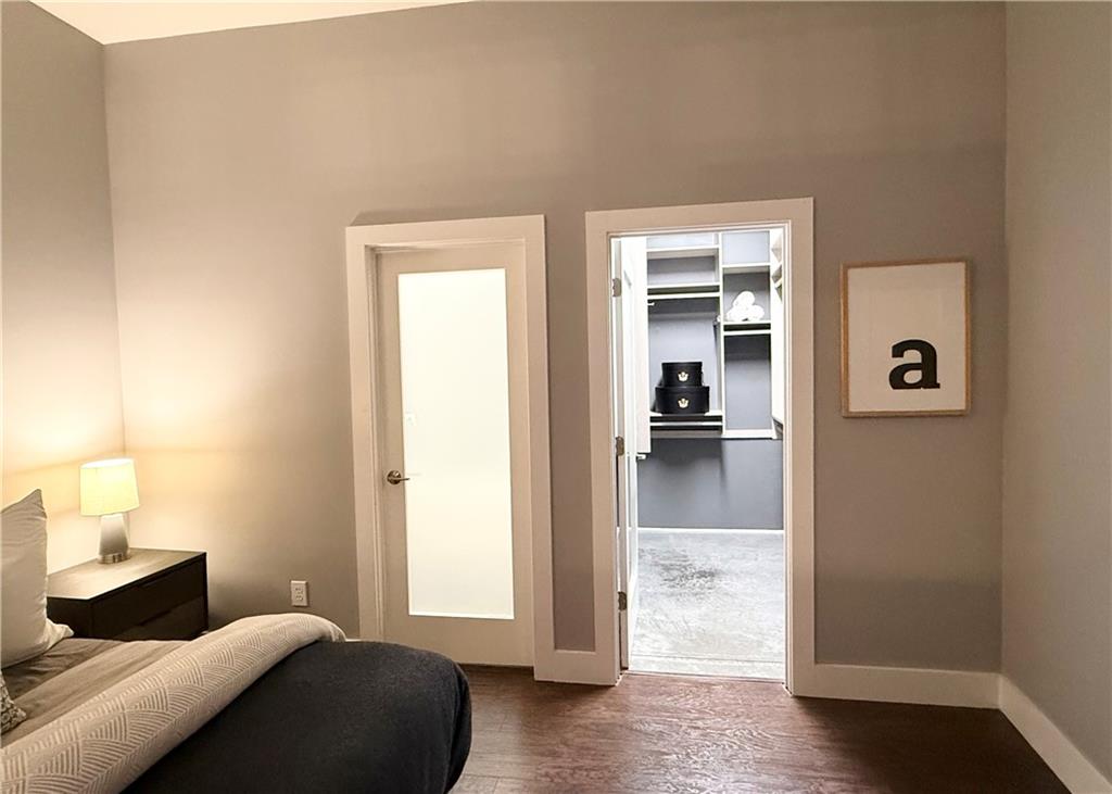 560 Dutch Valley Road Unit 2412