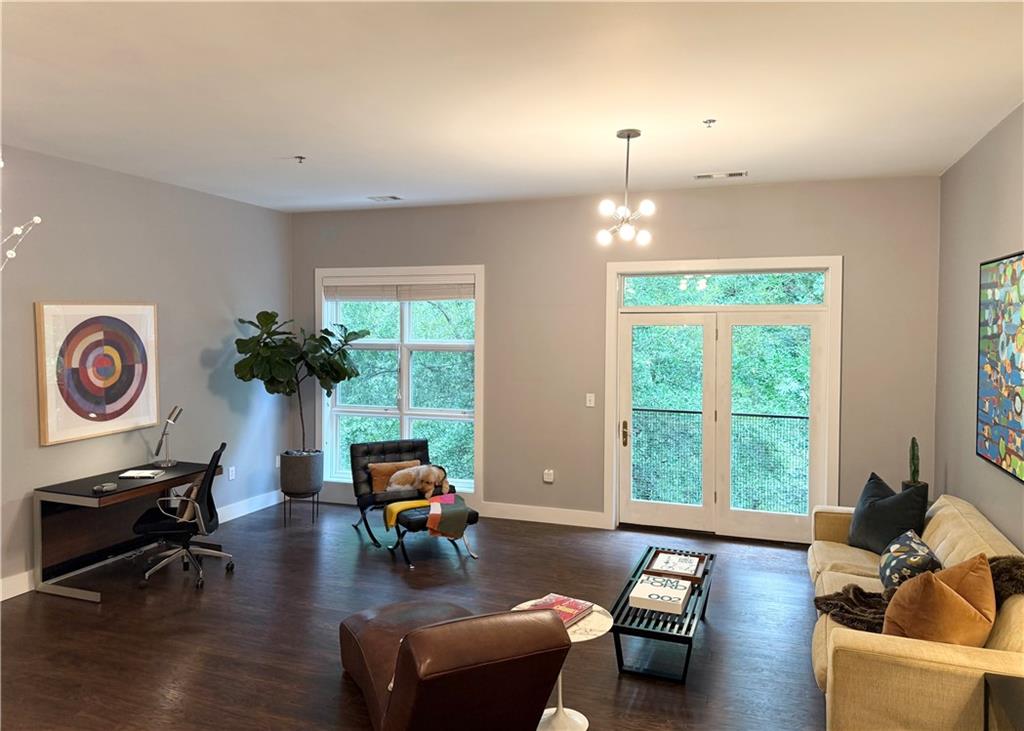 560 Dutch Valley Road Unit 2412