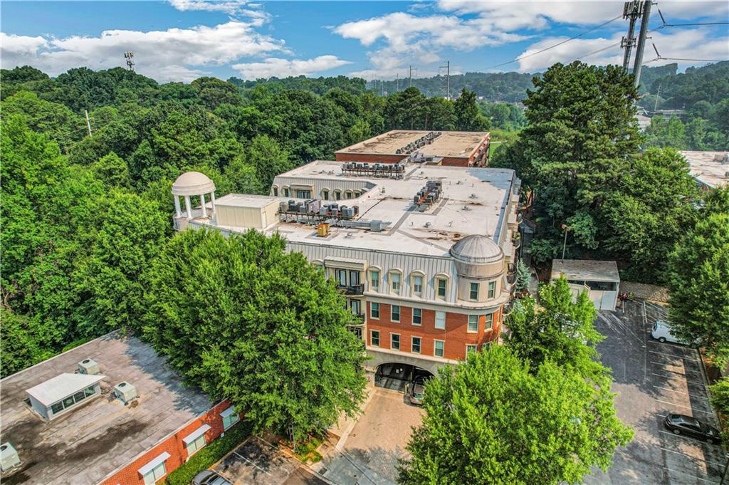 560 Dutch Valley Road Unit 2412