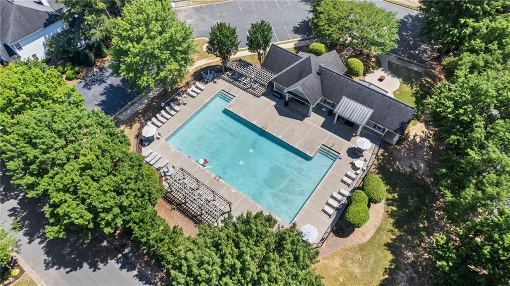 220 Brookeivey Lane