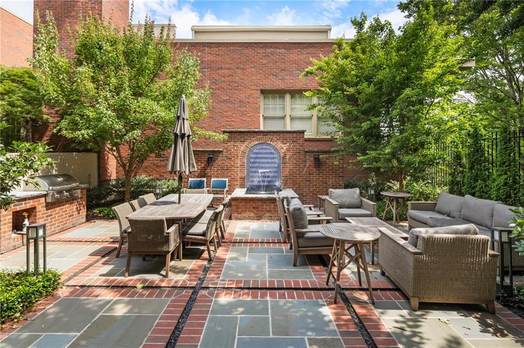 273 12th Street NE Unit 111