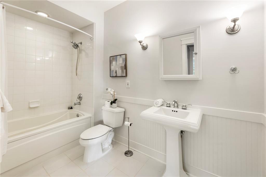 273 12th Street NE Unit 111