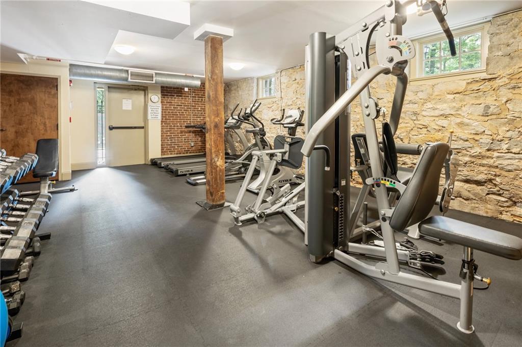 273 12th Street NE Unit 111