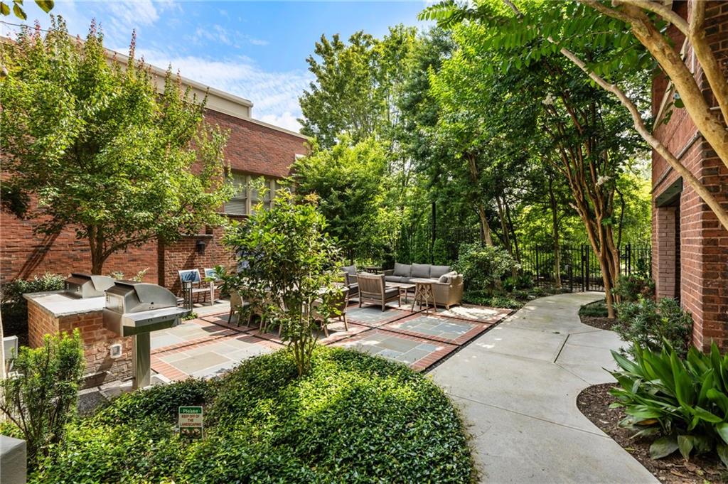 273 12th Street NE Unit 111