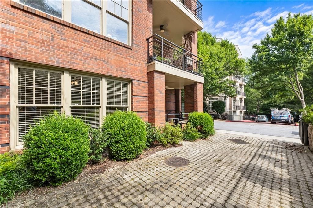 273 12th Street NE Unit 111