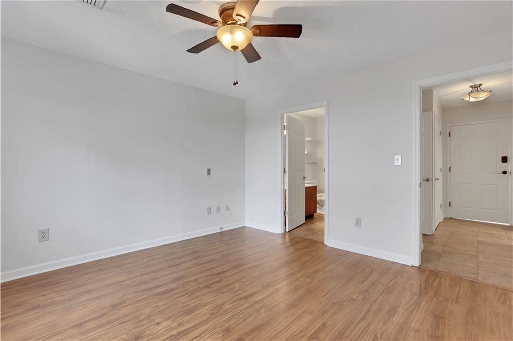 300 Johnson Ferry Road NE Unit B1002