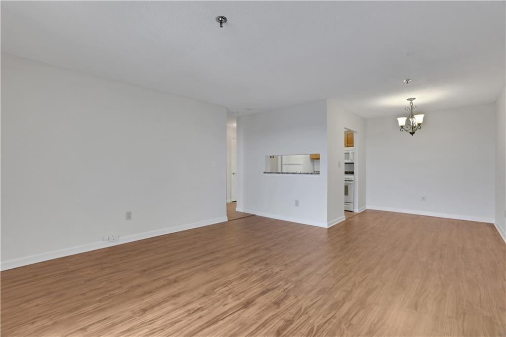 300 Johnson Ferry Road NE Unit B1002