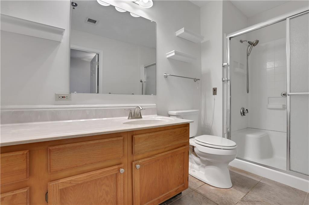 300 Johnson Ferry Road NE Unit B1002
