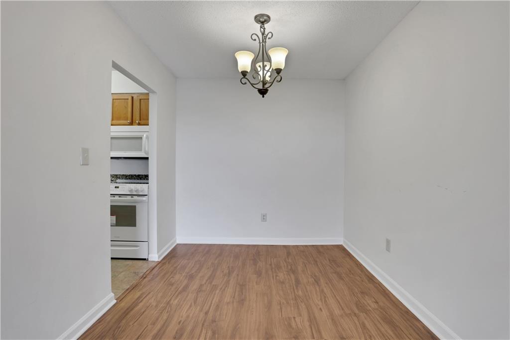 300 Johnson Ferry Road NE Unit B1002