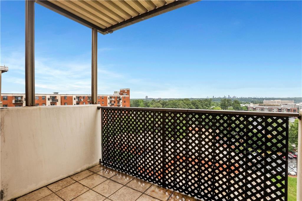300 Johnson Ferry Road NE Unit B1002