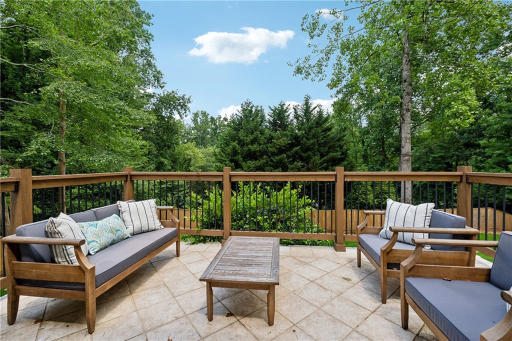 690 Amberidge Trail