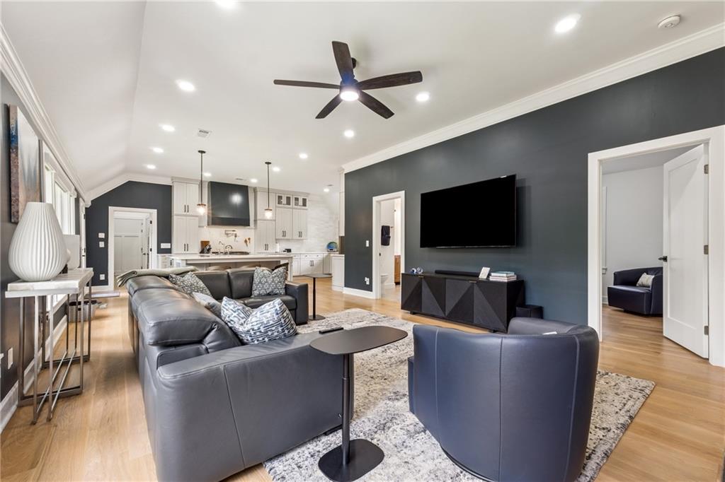 690 Amberidge Trail