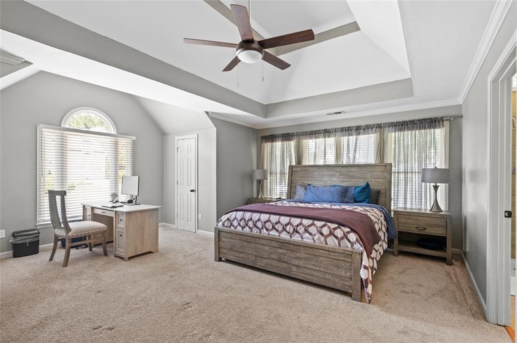 1015 LEGACY Walk