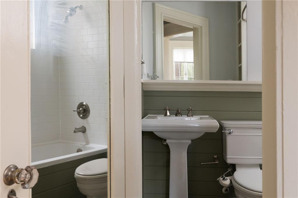 734 N Highland Avenue NE Unit 7