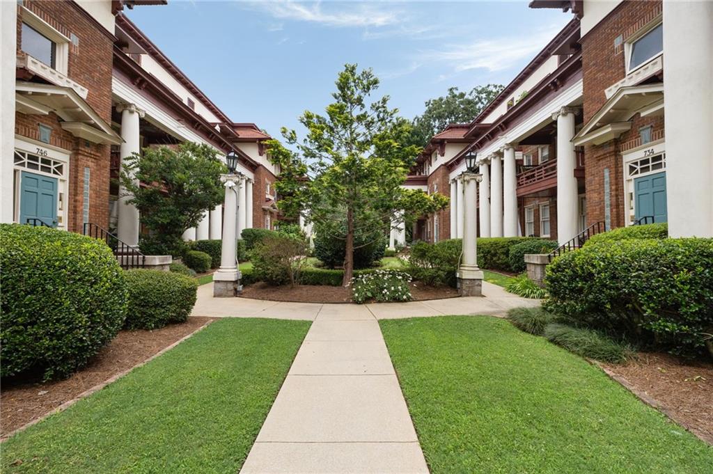 734 N Highland Avenue NE Unit 7