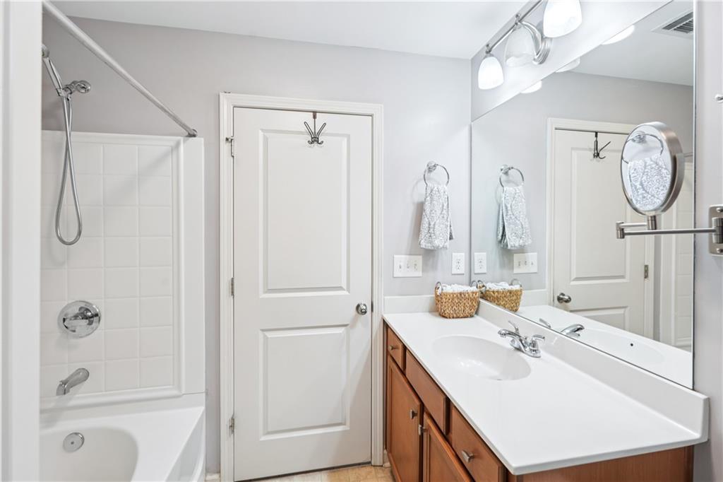 215 Semel Drive NW Unit 460