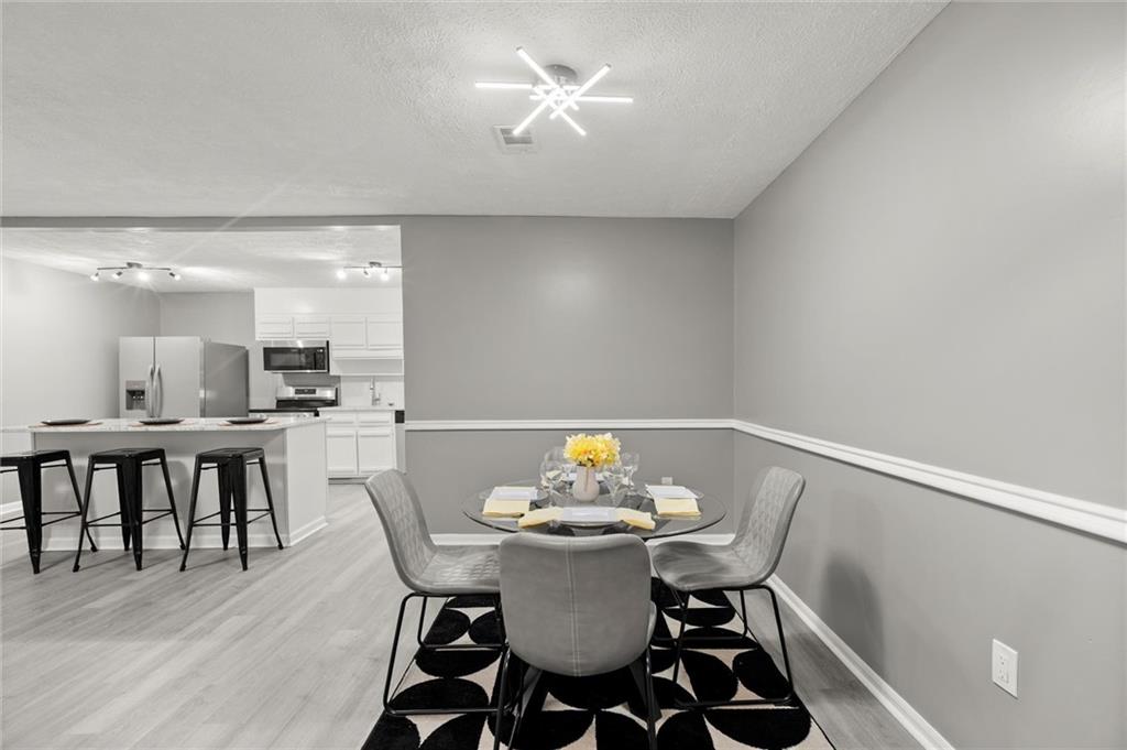 2580 Snake Court