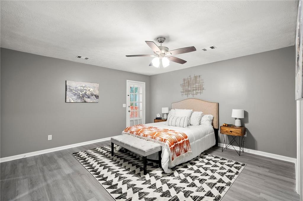2580 Snake Court