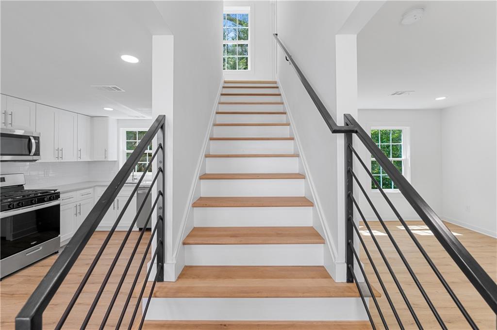 237 Howard Street NE Unit 5