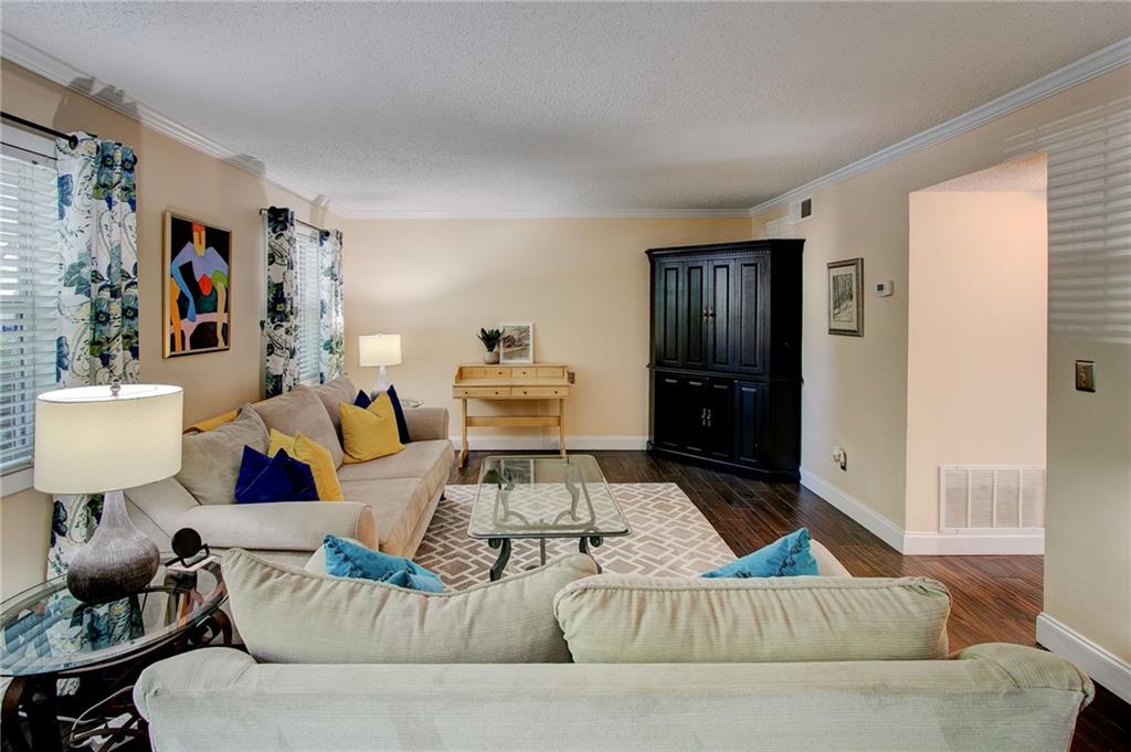 6900 Roswell Road Unit G5