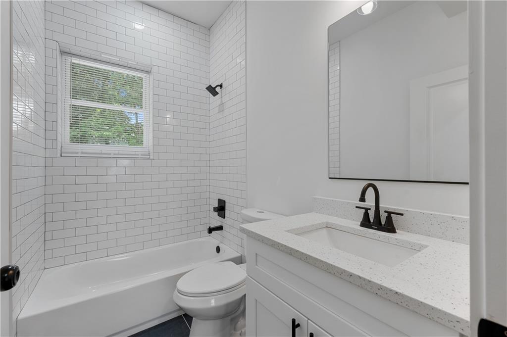 360 Ponce De Leon Avenue NE Unit 23