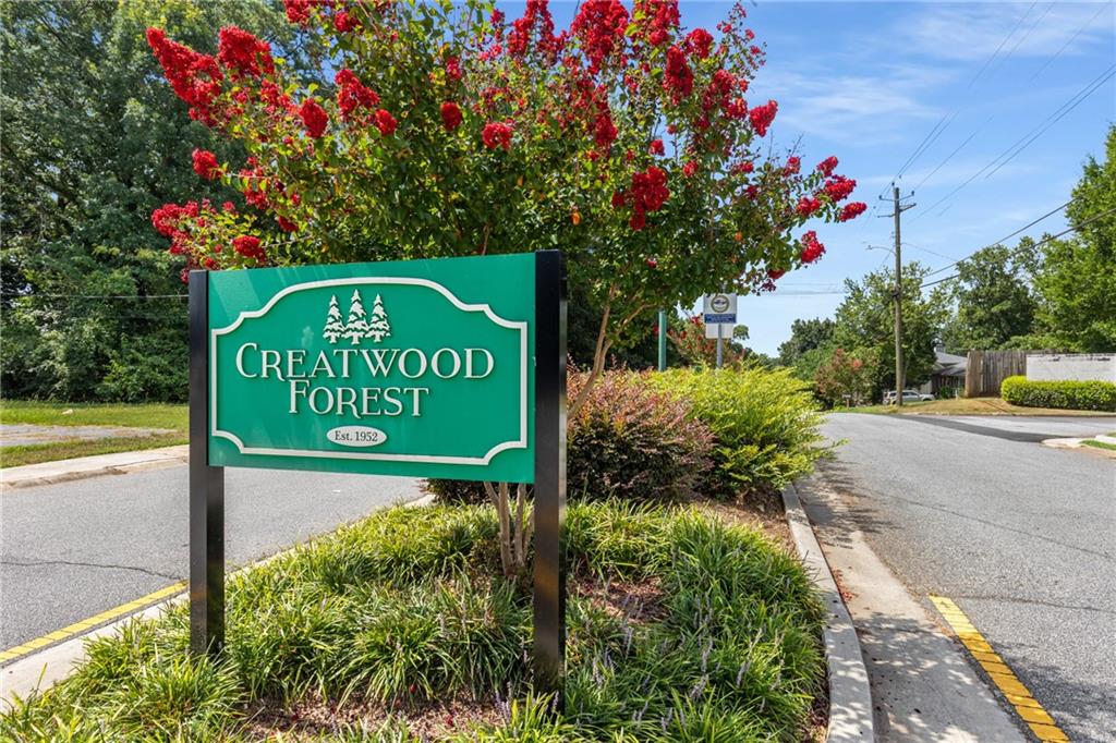 3426 Creatwood Trail SE