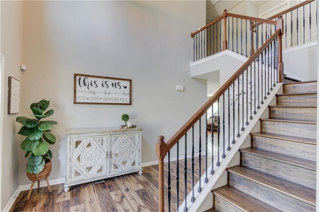4729 Shady Lake Circle