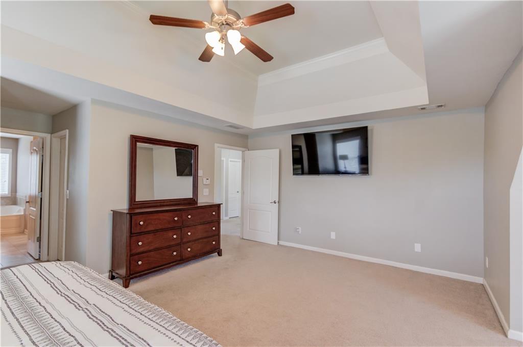 4729 Shady Lake Circle