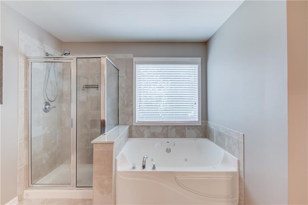 4729 Shady Lake Circle