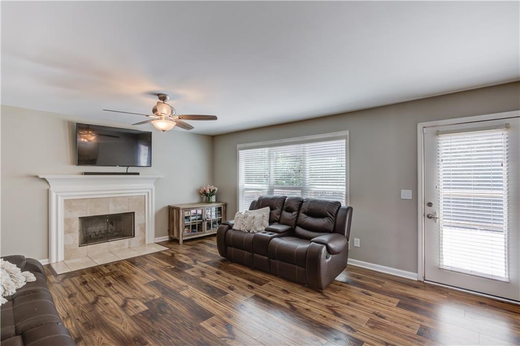 4729 Shady Lake Circle