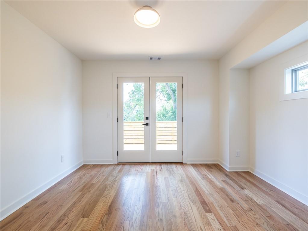 152 South Avenue SE