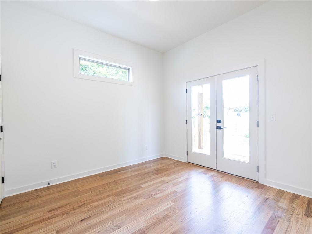 152 South Avenue SE