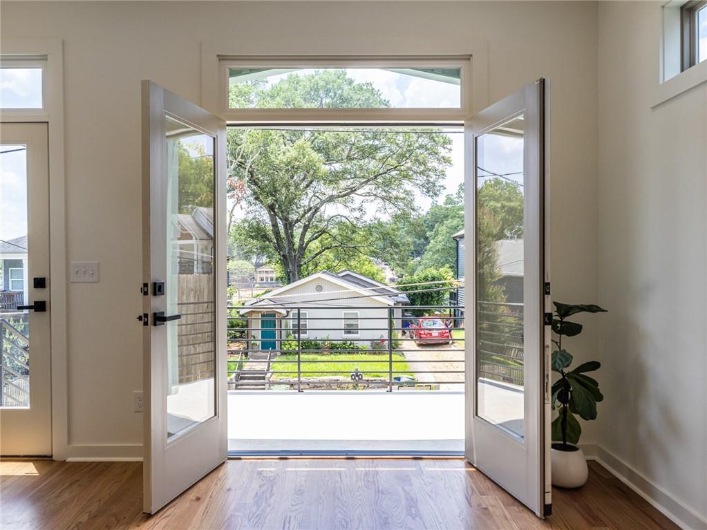 152 South Avenue SE