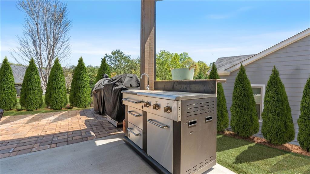 347 Woodridge Pass