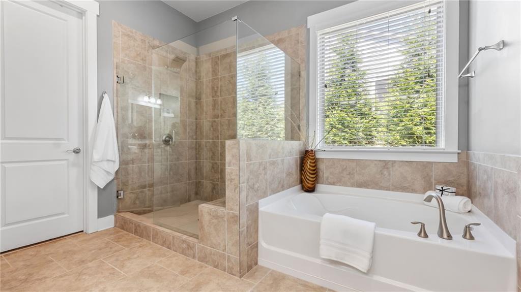 347 Woodridge Pass