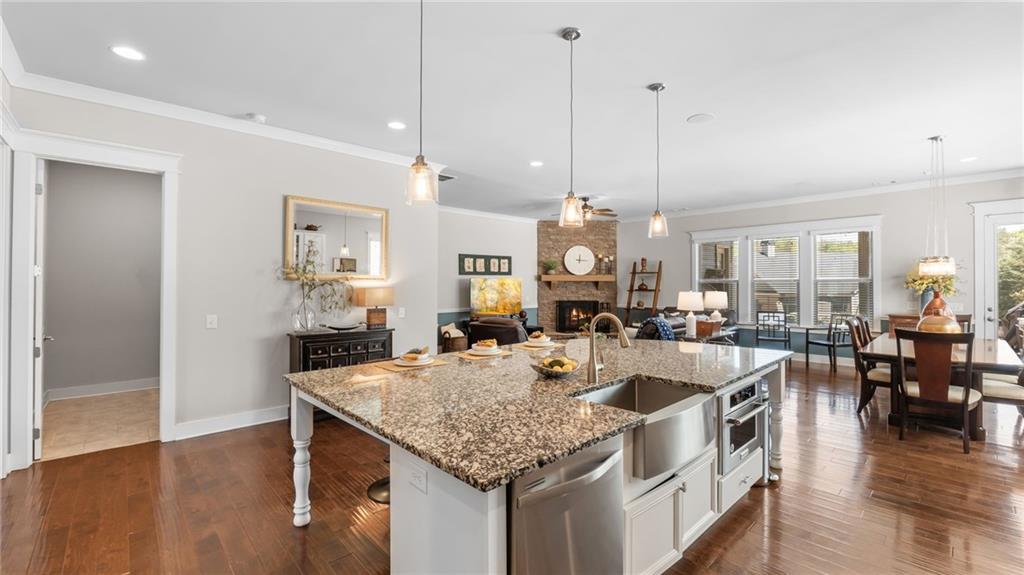 347 Woodridge Pass