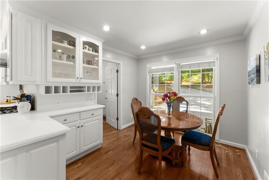 8390 Valley Tarn