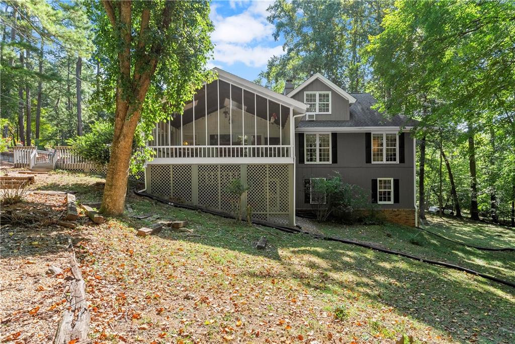 8390 Valley Tarn