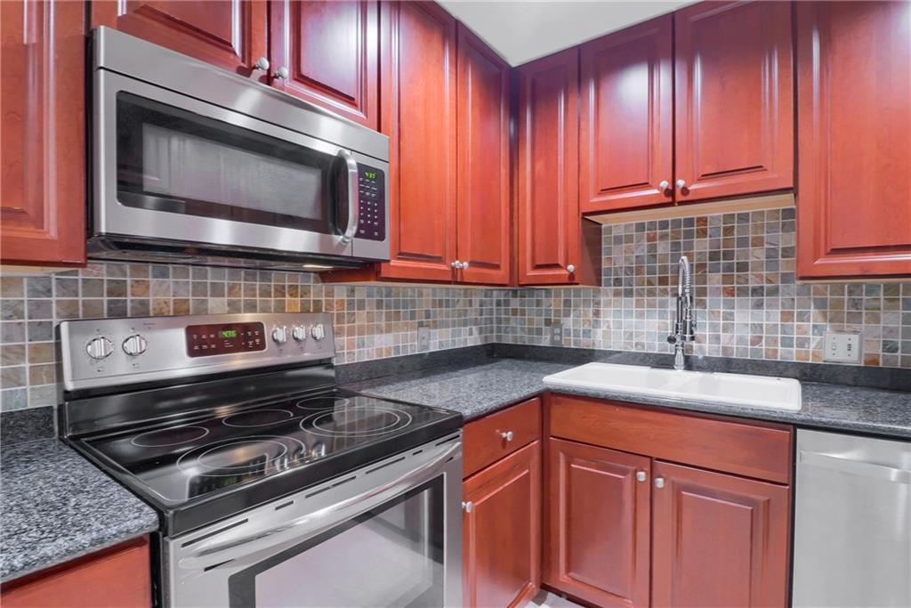 195 14th Street NE Unit 406