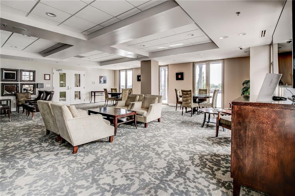 565 Peachtree Street NE Unit 1303