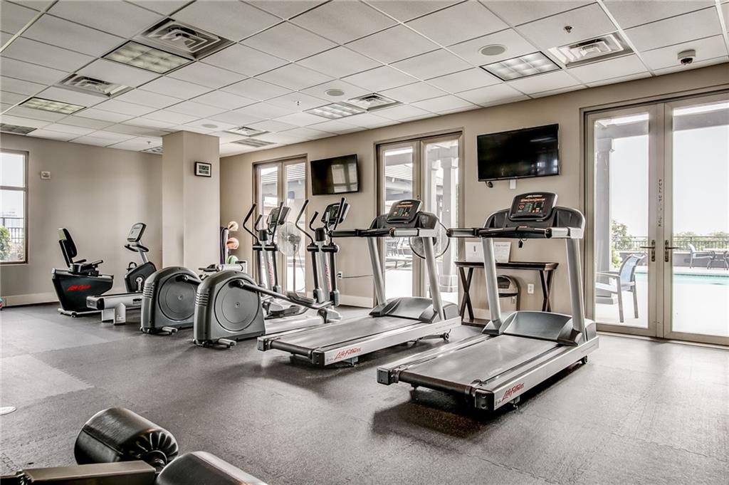 565 Peachtree Street NE Unit 1303
