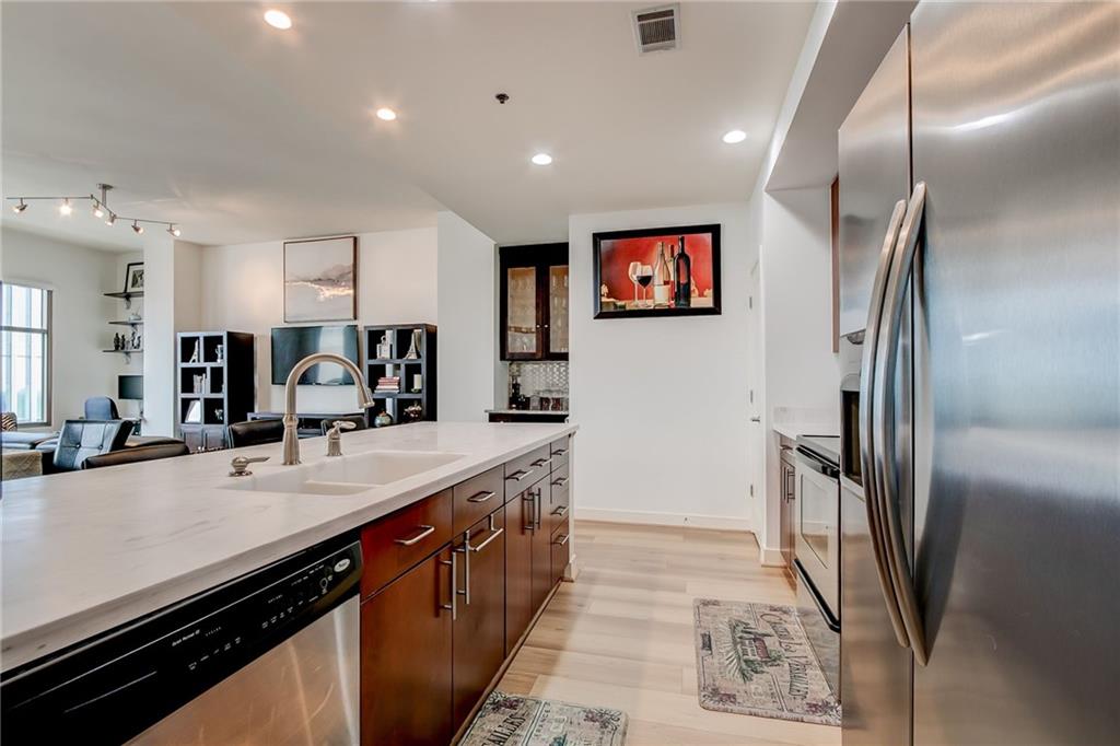 565 Peachtree Street NE Unit 1303