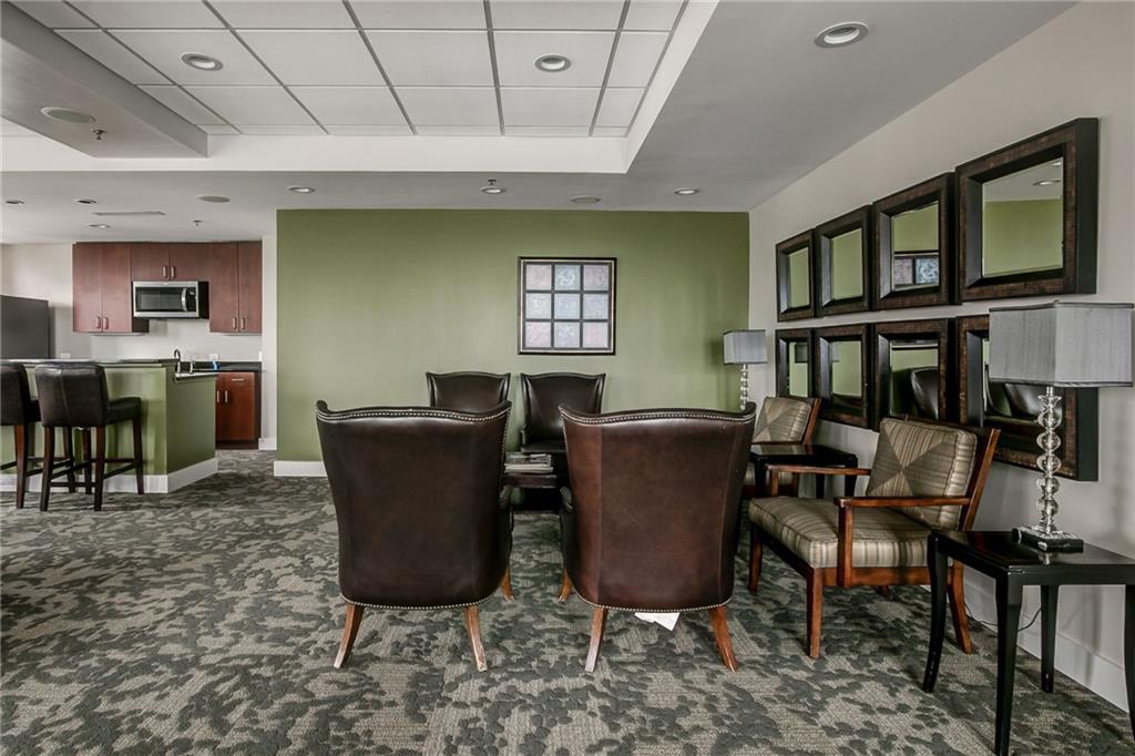 565 Peachtree Street NE Unit 1303