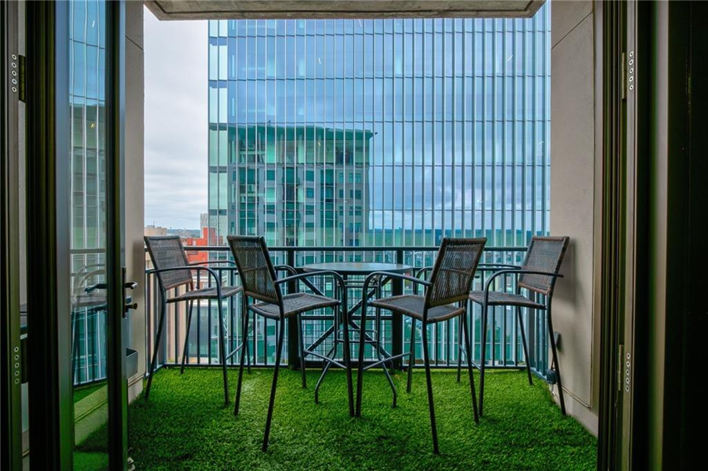 565 Peachtree Street NE Unit 1303
