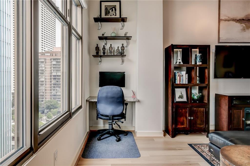 565 Peachtree Street NE Unit 1303