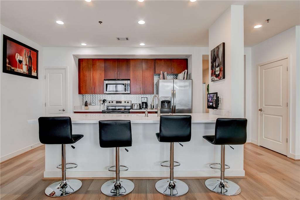 565 Peachtree Street NE Unit 1303