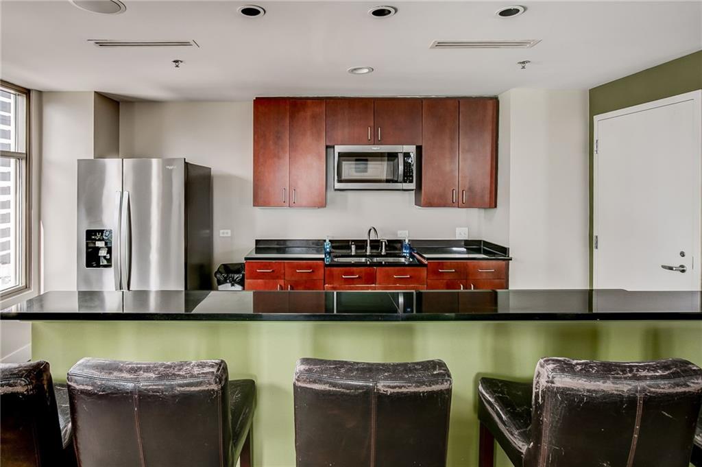 565 Peachtree Street NE Unit 1303