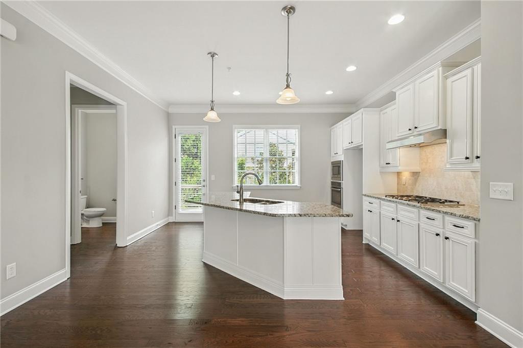 535 Rose Garden Lane