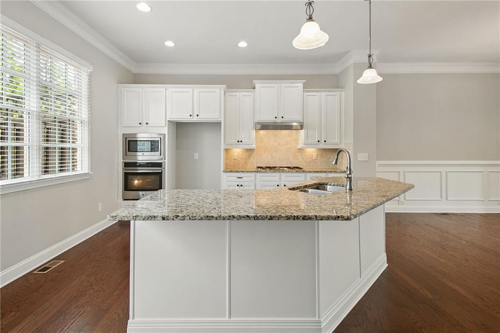 535 Rose Garden Lane
